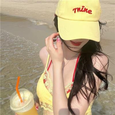 她不当女主很多年